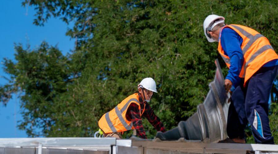 Professional residential roofers in Junction City, WI